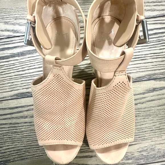 Marc Fisher Alison Light Pink Nubuck Suede Espadrille Wedges Size 7 - Picture 5 of 9